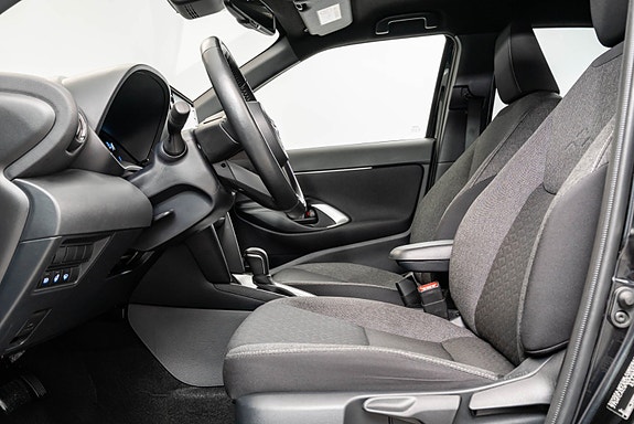 Toyota Yaris Cross 15 of 25