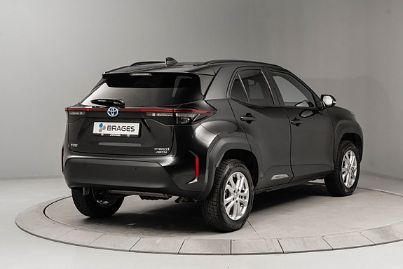 Toyota Yaris Cross 4 of 25