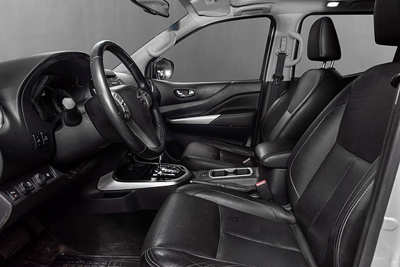 Nissan Navara 10 of 30