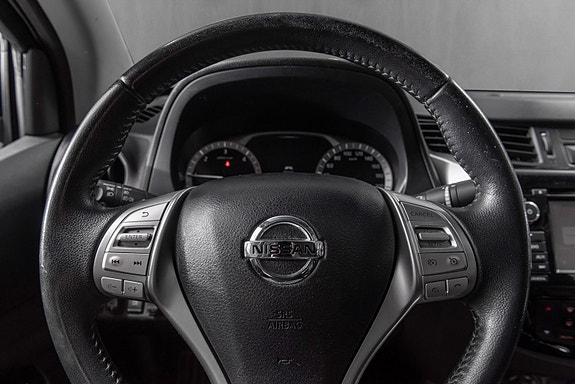 Nissan Navara 18 of 30