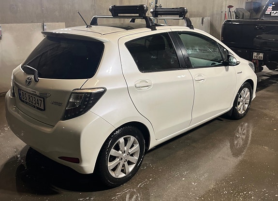 Toyota Yaris 6 of 19