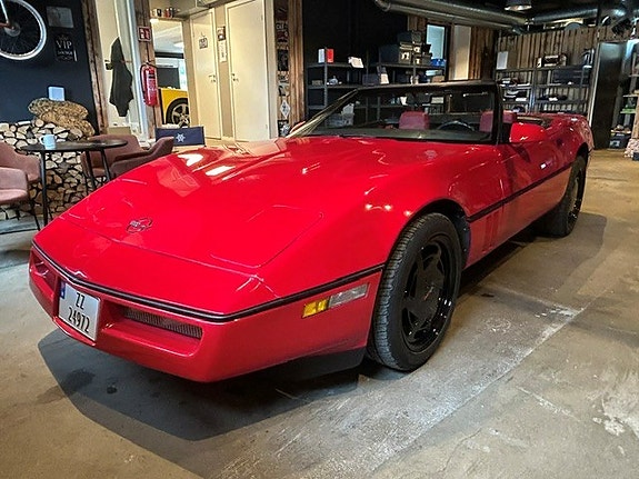 Chevrolet Corvette 16 of 30
