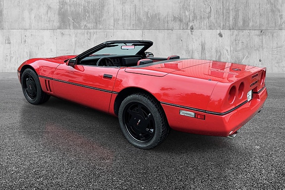 Chevrolet Corvette 3 of 30
