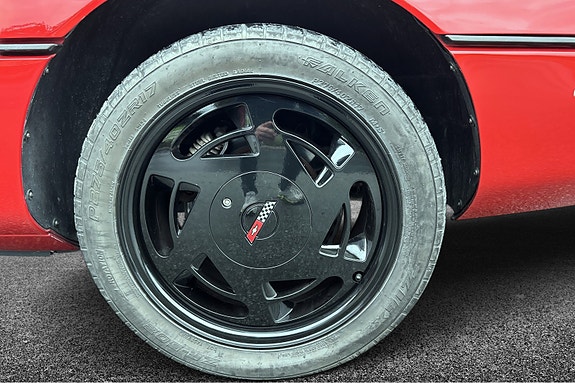 Chevrolet Corvette 12 of 30