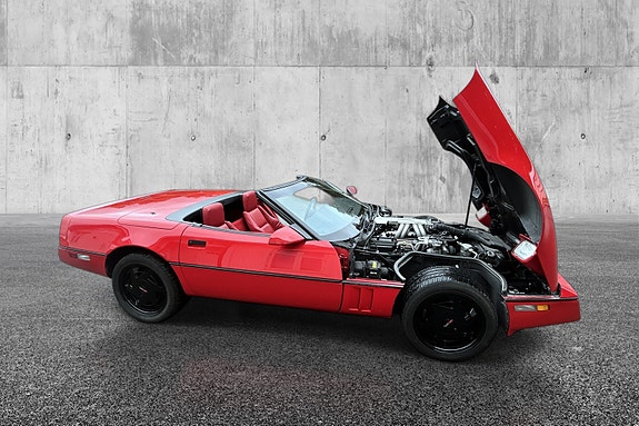 Chevrolet Corvette 9 of 30