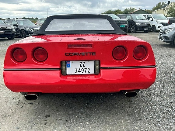 Chevrolet Corvette 28 of 30
