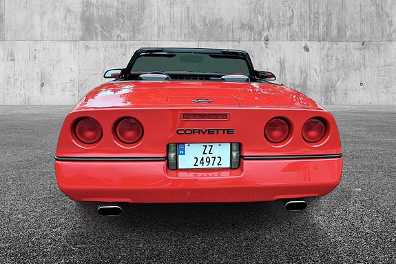 Chevrolet Corvette 10 of 30