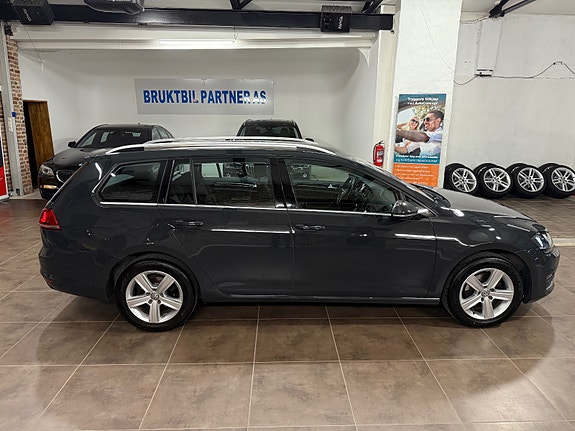Volkswagen Golf VII 15 of 30