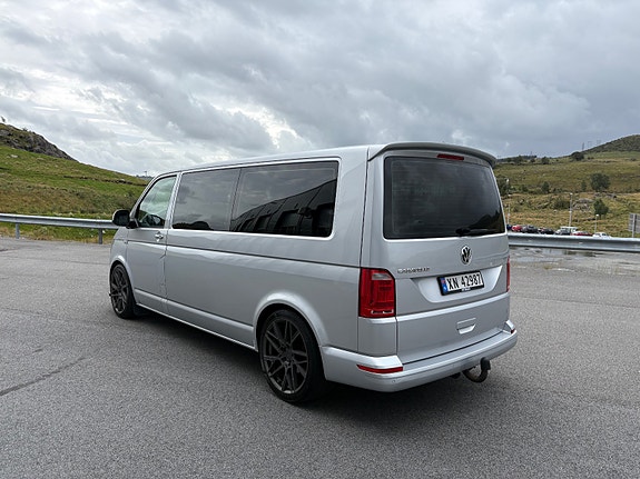 Volkswagen Caravelle 5 of 30