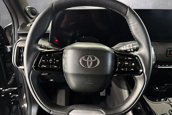 Toyota Urban Cruiser 13 of 24