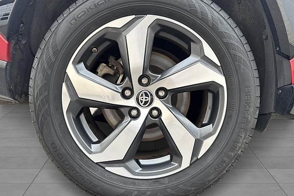 Toyota RAV4 19 of 19