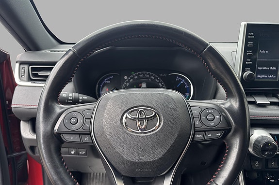 Toyota RAV4 11 of 19