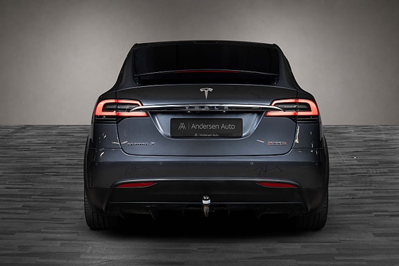 Tesla Model X 4 of 30