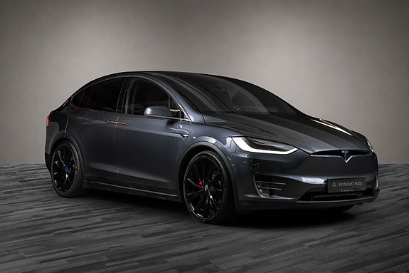 Tesla Model X 7 of 30
