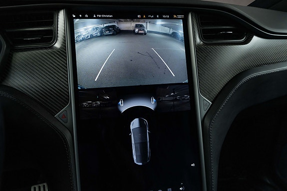 Tesla Model X 29 of 30