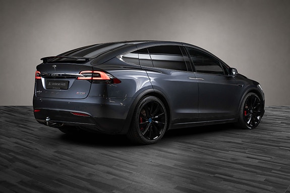 Tesla Model X 5 of 30