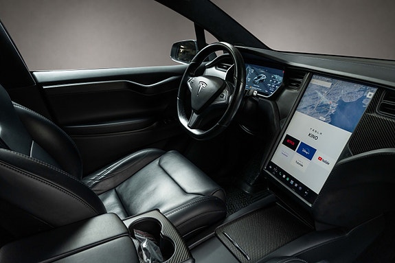 Tesla Model X 19 of 30