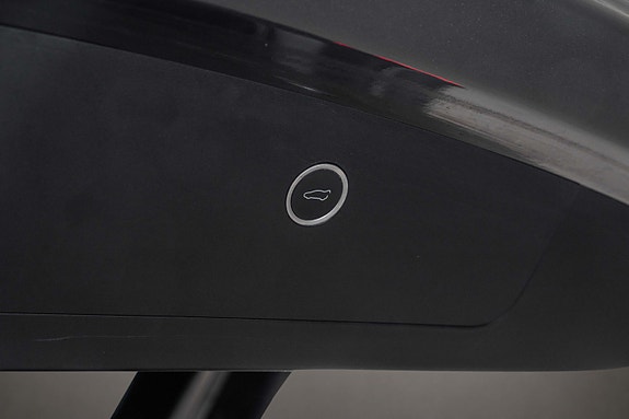 Tesla Model X 16 of 30