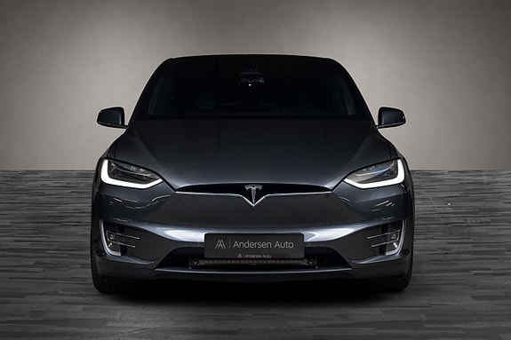 Tesla Model X 8 of 30