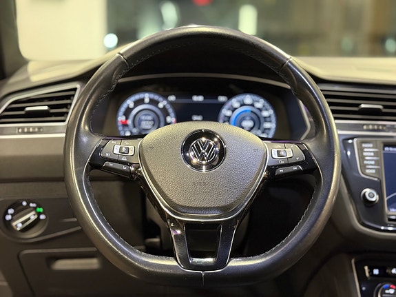 Volkswagen Tiguan 28 of 30