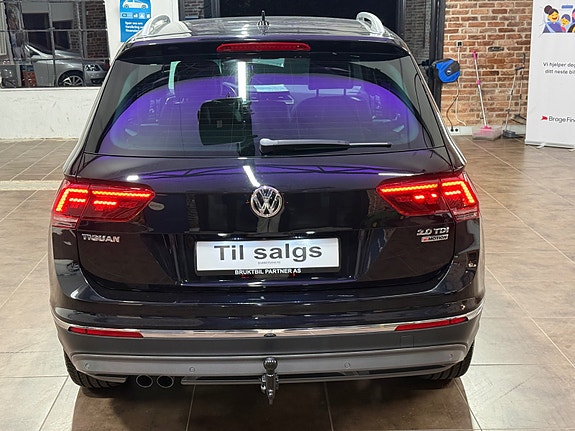 Volkswagen Tiguan 12 of 30