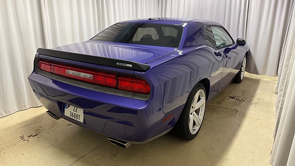 Dodge Challenger 5 of 23