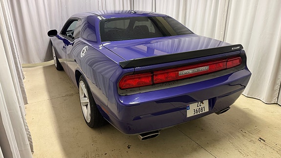 Dodge Challenger 7 of 23