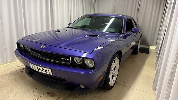 Dodge Challenger 2 of 23