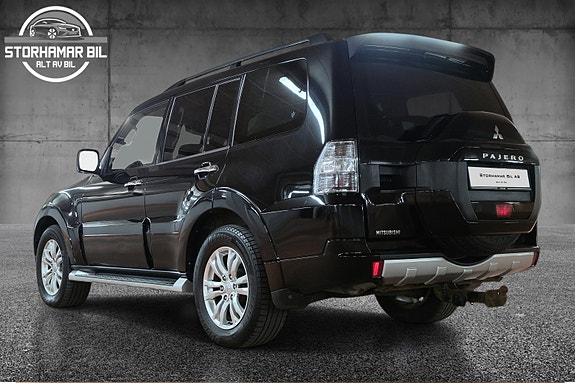 Mitsubishi Pajero 7 of 30