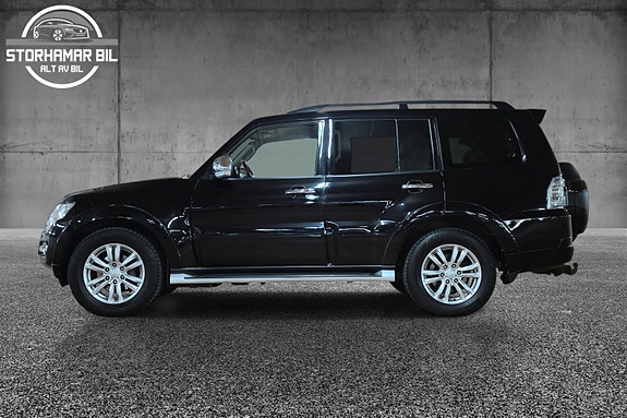 Mitsubishi Pajero 6 of 30