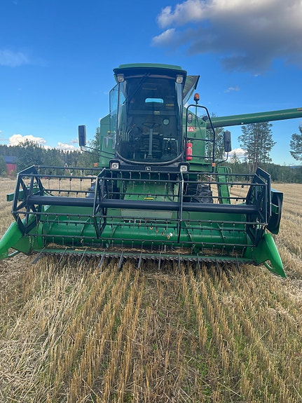 John Deere 1155 10 of 21