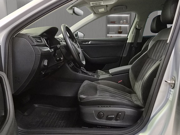 Skoda Superb 11 of 25