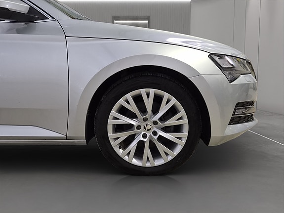 Skoda Superb 8 of 25