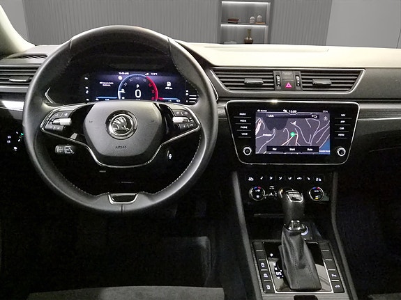 Skoda Superb 16 of 25