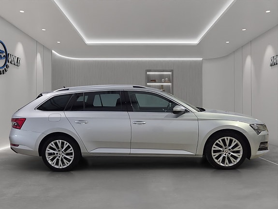 Skoda Superb 7 of 25