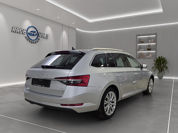 Skoda Superb 10 of 25