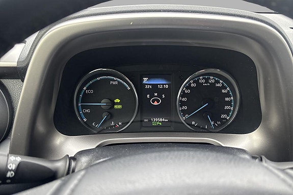 Toyota RAV4 12 of 19