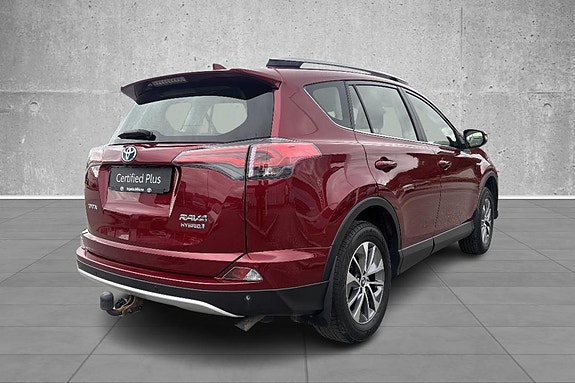Toyota RAV4 5 of 19