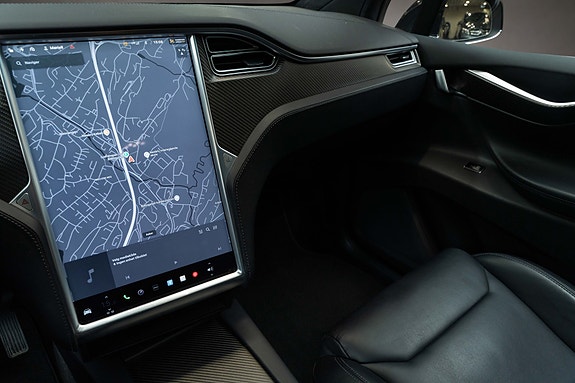 Tesla Model X 11 of 30