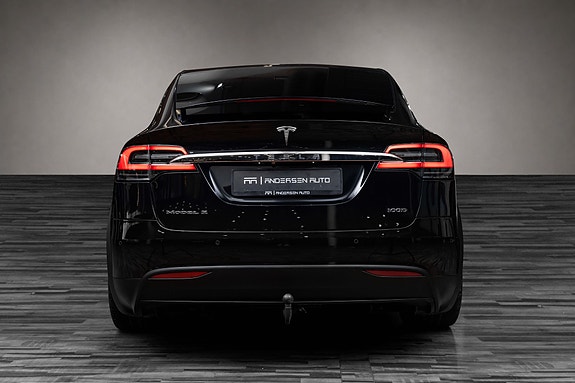 Tesla Model X 5 of 30