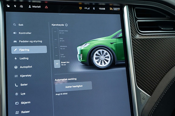 Tesla Model X 26 of 30