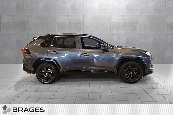 Toyota RAV4 6 of 22