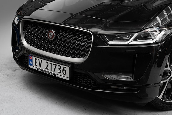 Jaguar I-PACE 4 of 26