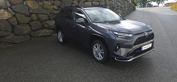 Toyota RAV4 3 of 30