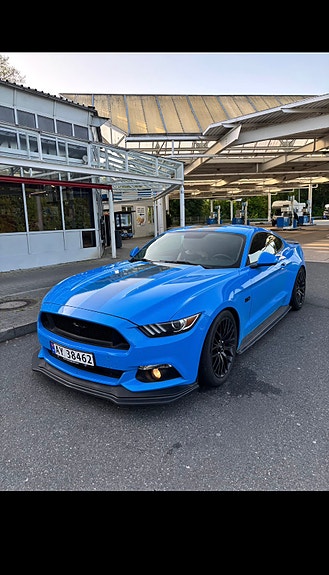 Ford Mustang 14 of 16