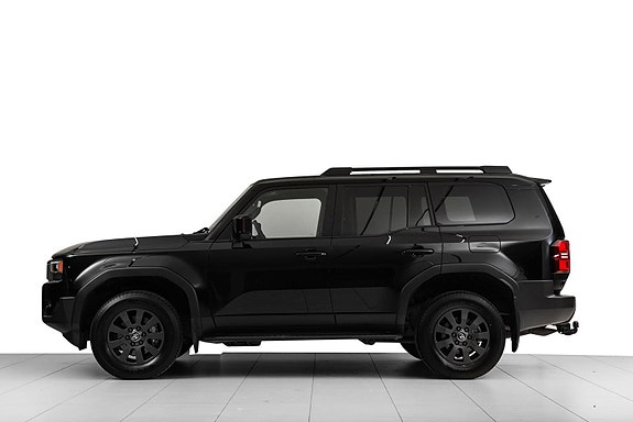Toyota Land Cruiser 3 of 27