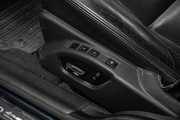 Volvo V70 11 of 21