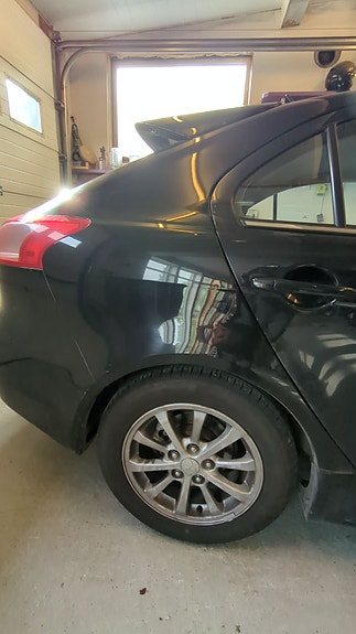 Mitsubishi Lancer 2 of 30