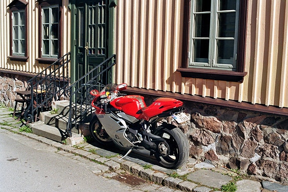 MV Agusta F4 750 4 of 16