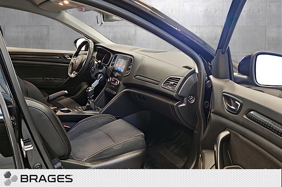 Renault Megane 17 of 19